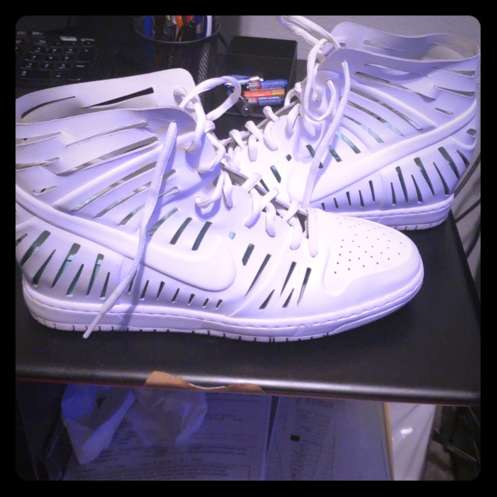 White Nike shoes
